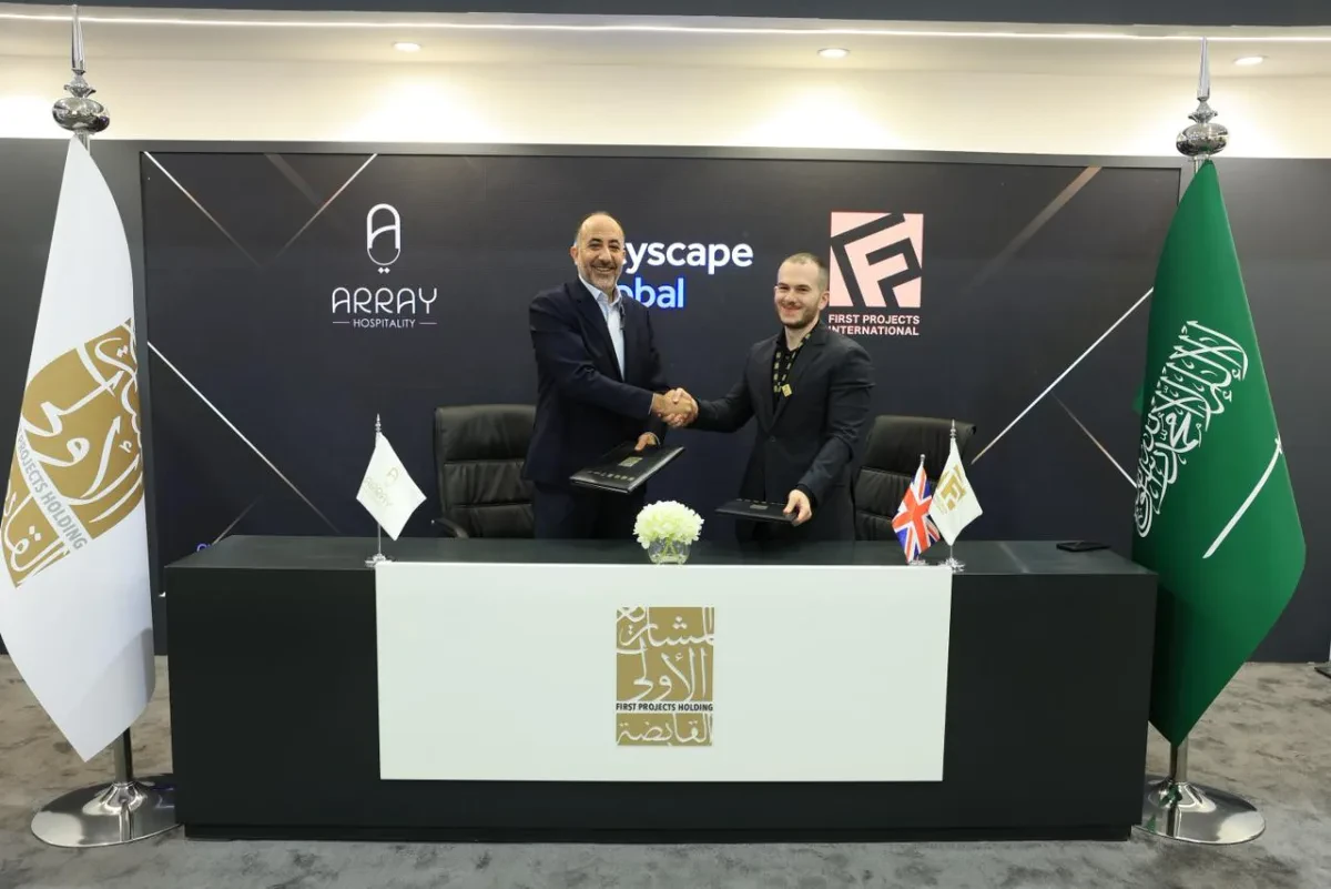 A strategic alliance between “First Projects International” and “Array Hospitality” to launch the “Array International” brand and expand in the British market